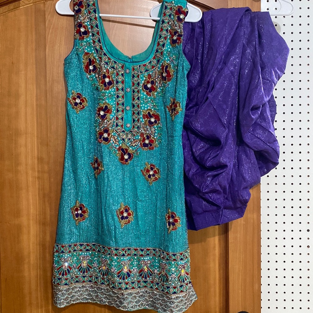 Shalwaar kameez